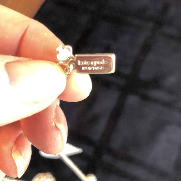 KATE SPADE NWT SILVER AND RHINESTONE NECKLACE🌸 - Picture 3 of 4